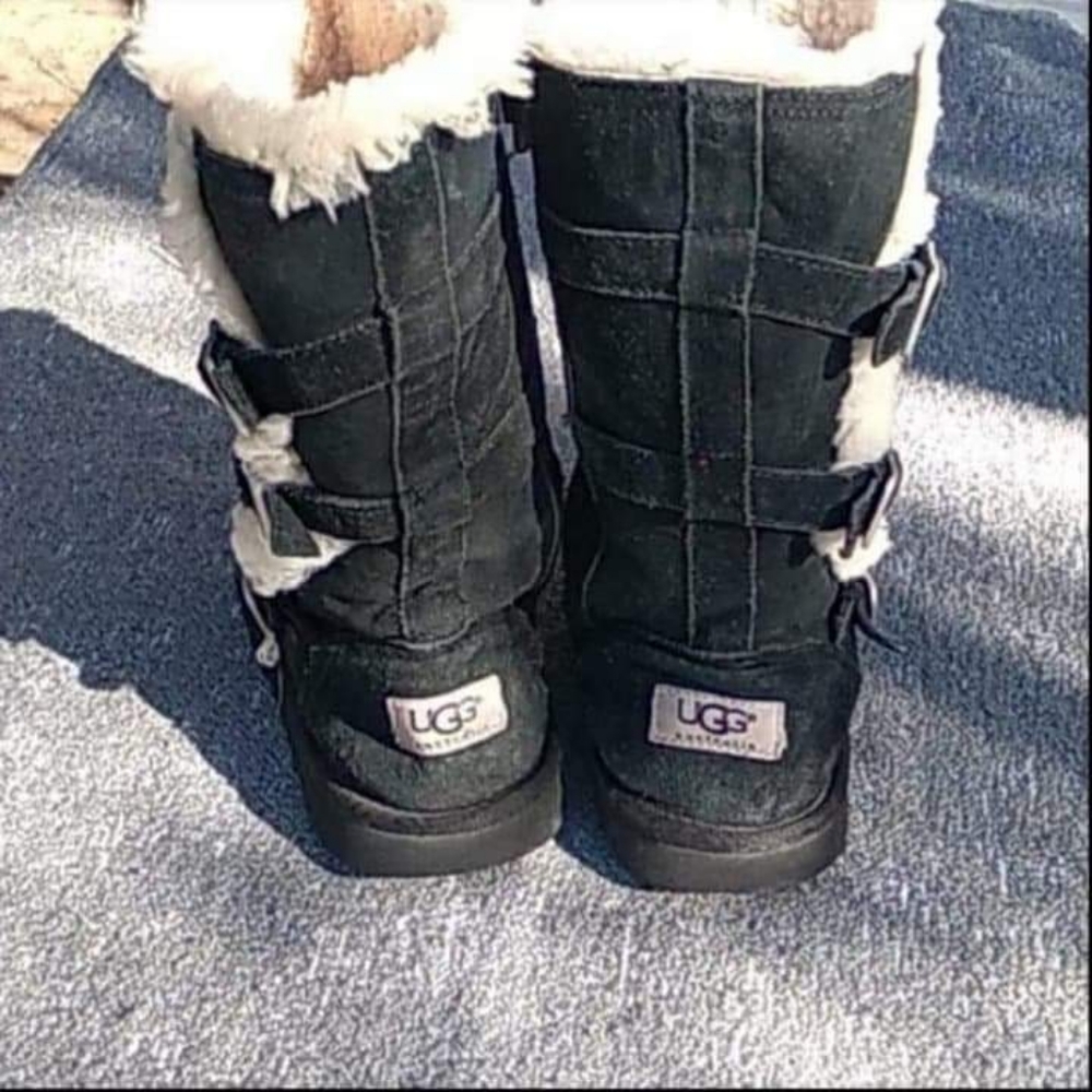 UGG boots - Picture 3 of 7
